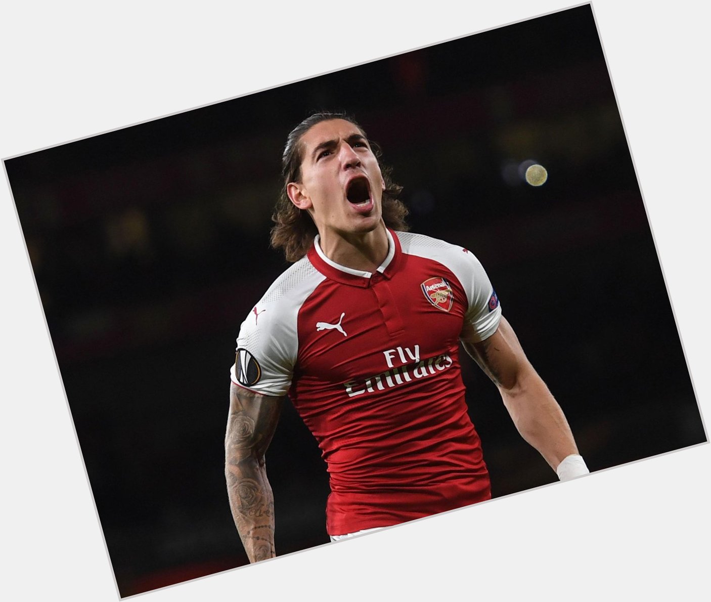 Happy birthday to Arsenal right-back Hector Bellerin, who turns 23 today! 