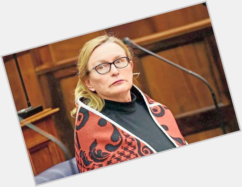 Happy 69th birthday to her majesty the Queen Helen Zille.

You don\t look a day over colonialism 