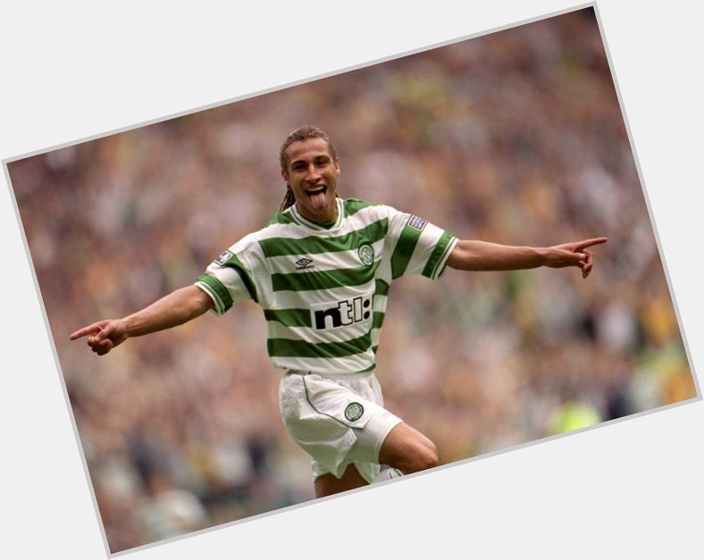 Happy 48th Birthday to the one and only Henrik Larsson. 

One of the greatest. 