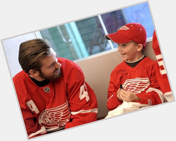 Happy birthday to the only man who\s never met me down, henrik zetterberg 