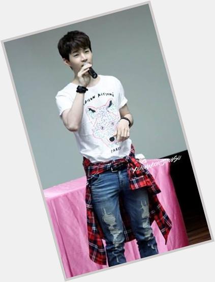  Happy Birthday Henry Lau he loves you Im your fan 