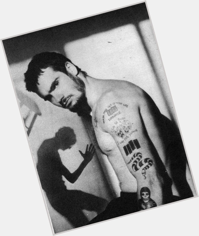 Heute hat der wahrscheinlich sexieste Punkboy ever Geburtstag Happy Birthday Henry Rollins ! 