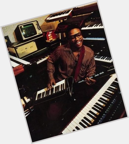 Happy 80th birthday to one of my favorite musicians ever!!!!! 

Mr Herbie Hancock 