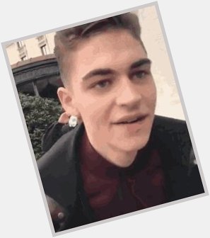Happy birthday to the most humble, talented, lovely and amazing Hero Fiennes Tiffin         