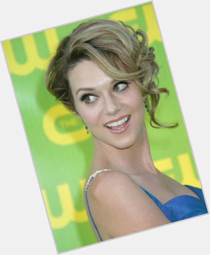 Happy birthday to the beautiful, talented smart and wonderful hilarie burton. I will always love her so much 
