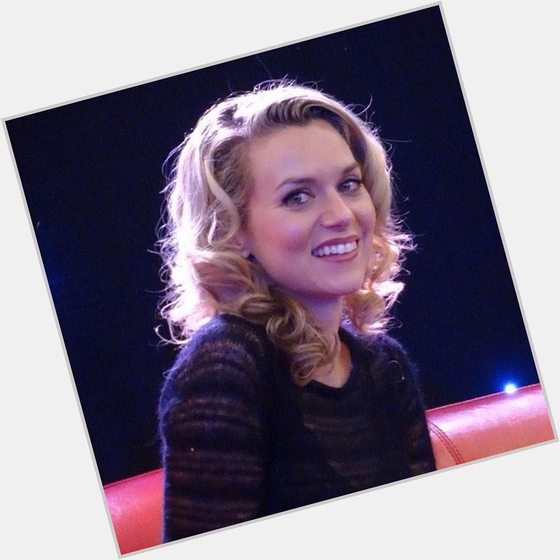 Happy birthday to My idol Hilarie Burton!! Your character on OTH has inspired me so much, I love you so much!!      