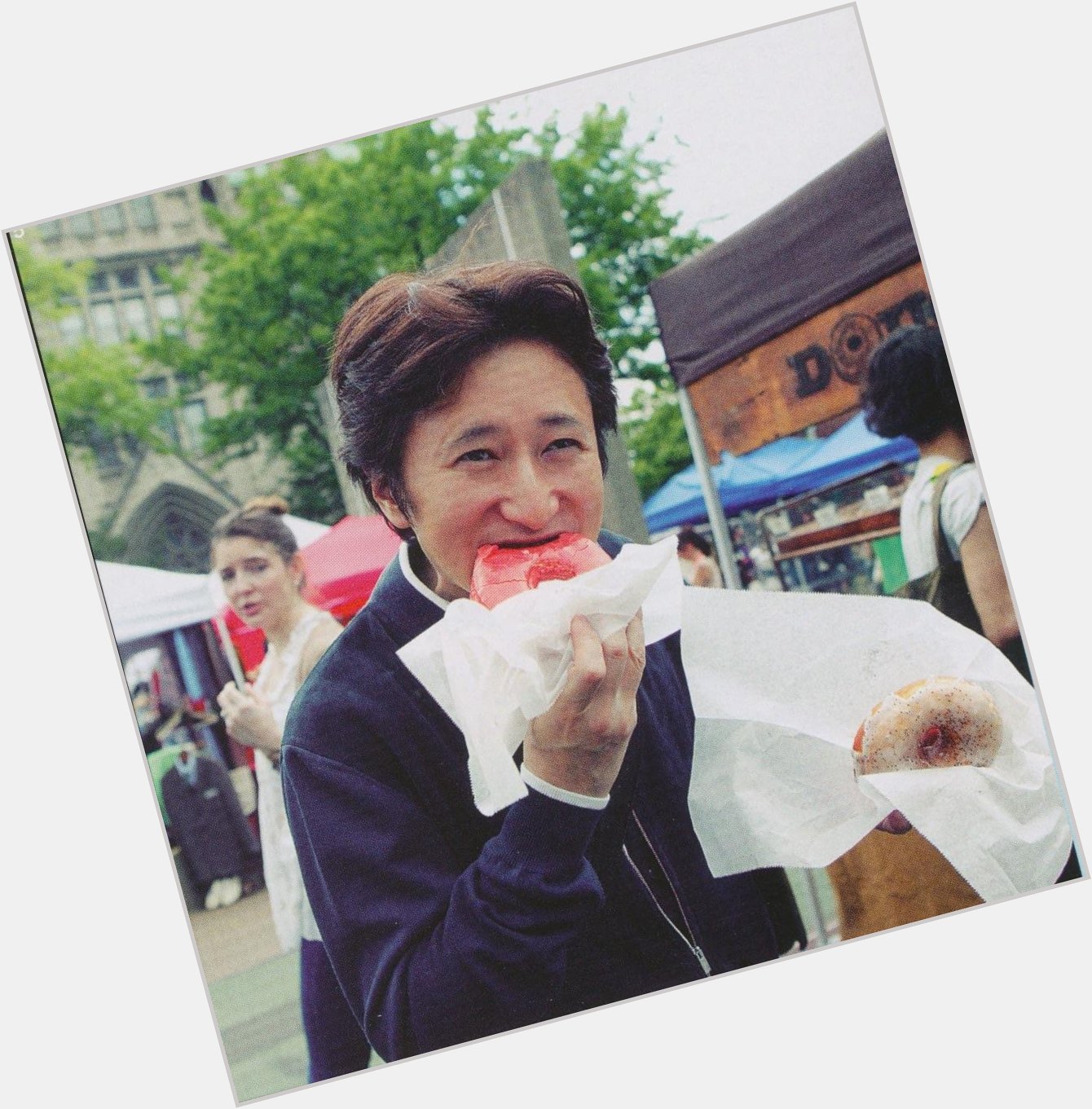 Happy 61st birthday to the doughnut enjoying gentleman himself, Hirohiko Araki 