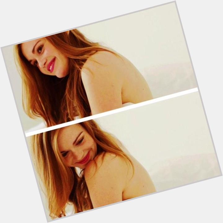 Happy birthday to the very beautiful  Holland Roden! 
