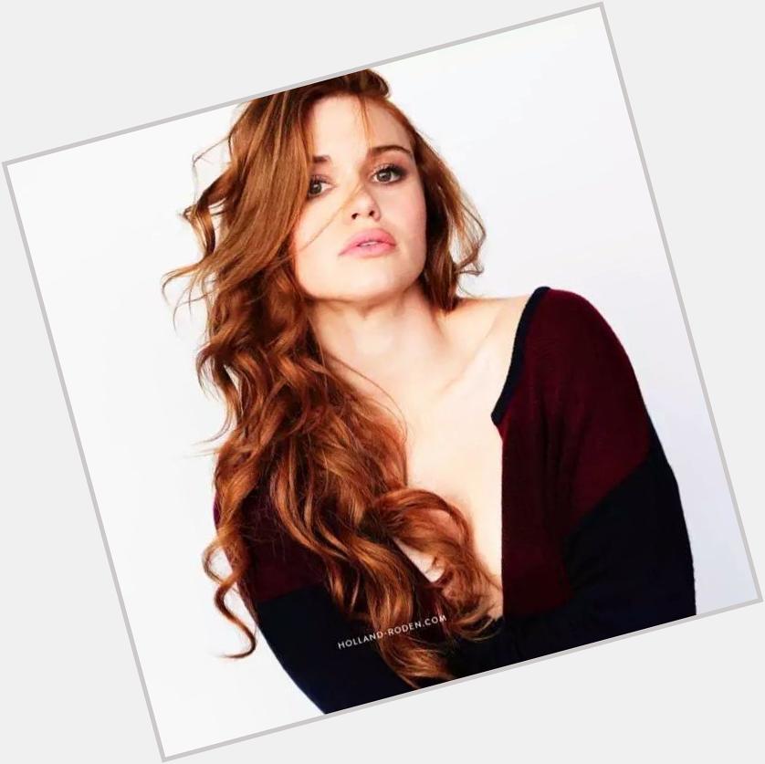  Happy Birthday Holland Roden!! You are soo beautiful, smart and such an inspiration to ALL of us ily 