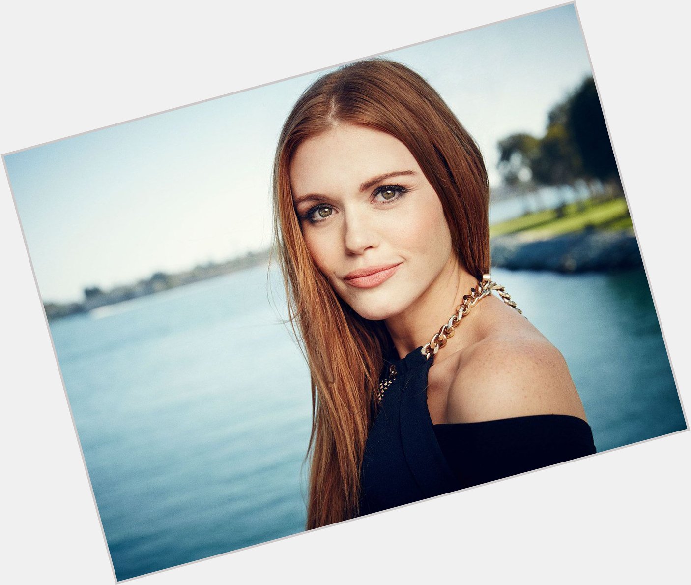 Happy thirty-first birthday, Holland Roden!  