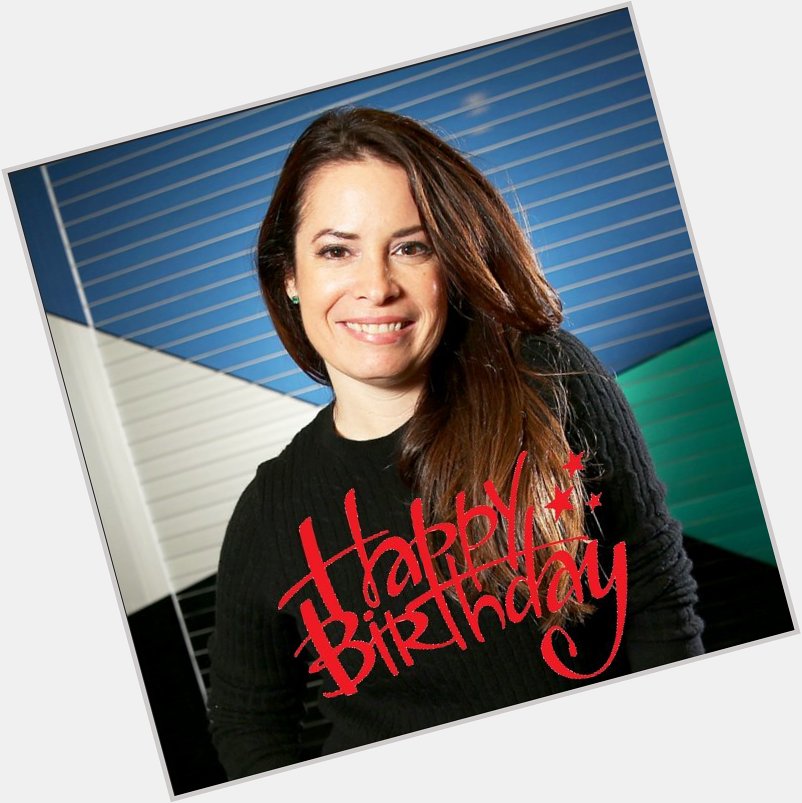 Happy Birthday to Holly Marie Combs    