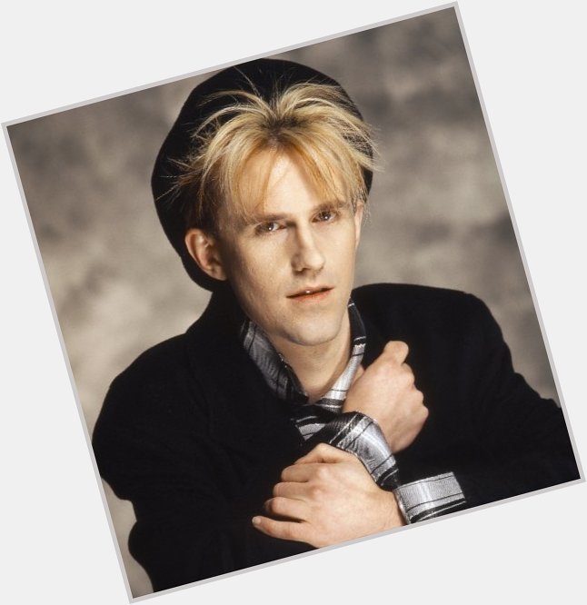 Happy 67th birthday to musician Howard Jones! I saw him live a few years ago and he put on a great show! 