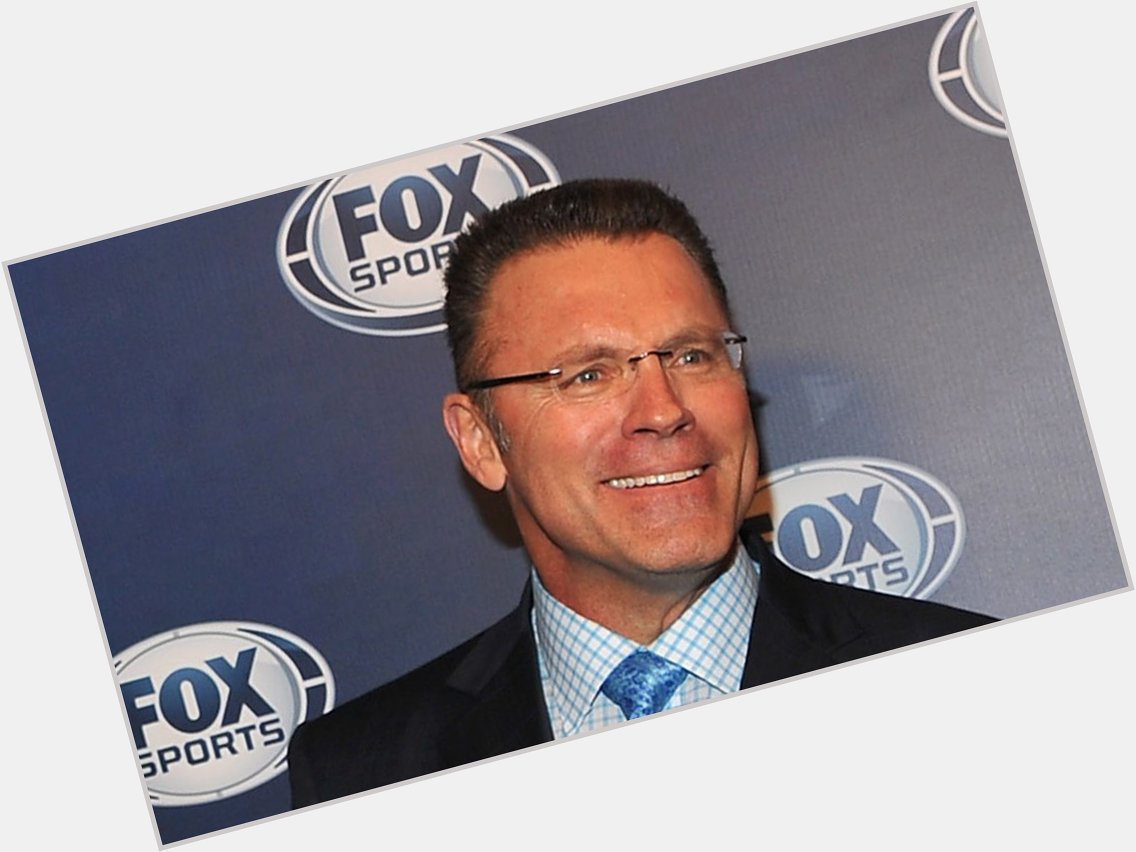 Happy Birthday to the one and only Howie Long!!! 