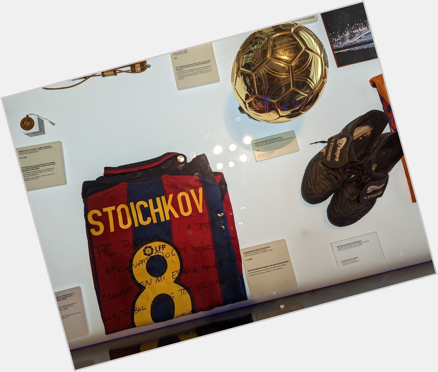 Happy Birthday Hristo Stoichkov. Saw his Ballon d\Or on display at the Camp Nou museum. The first Ballon d\Or I saw. 