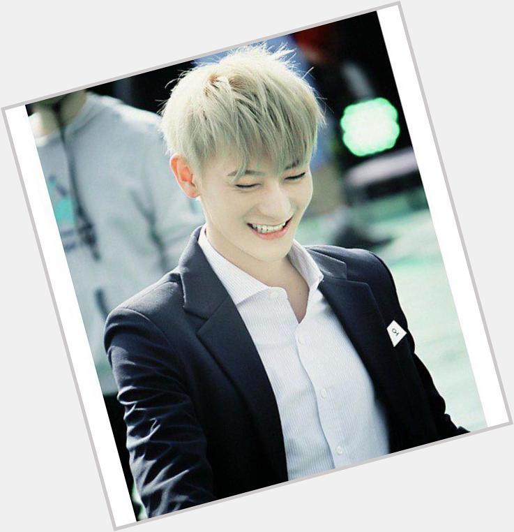 Happy birthday uri baby panda Huang Zitao  get well rly soon, pls stay with us. Love you  
