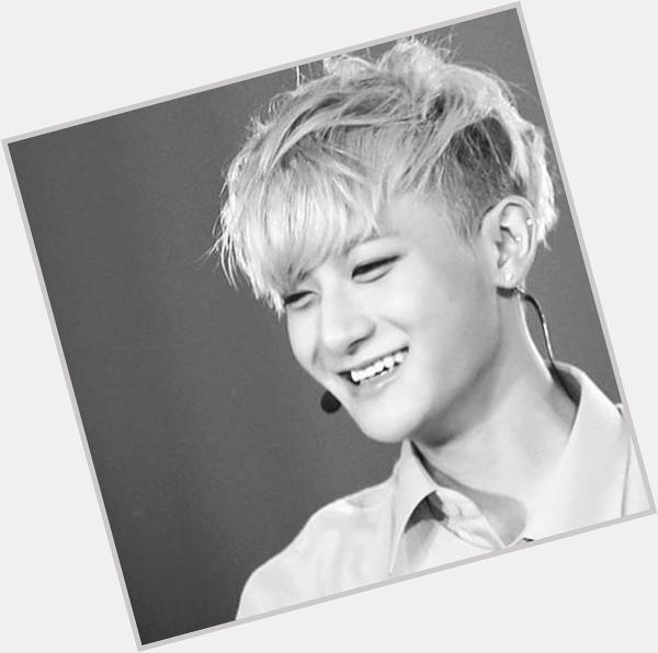 Happy Happy Birthday to our pretty panda bear, Huang Zitao! I miss you so much...  