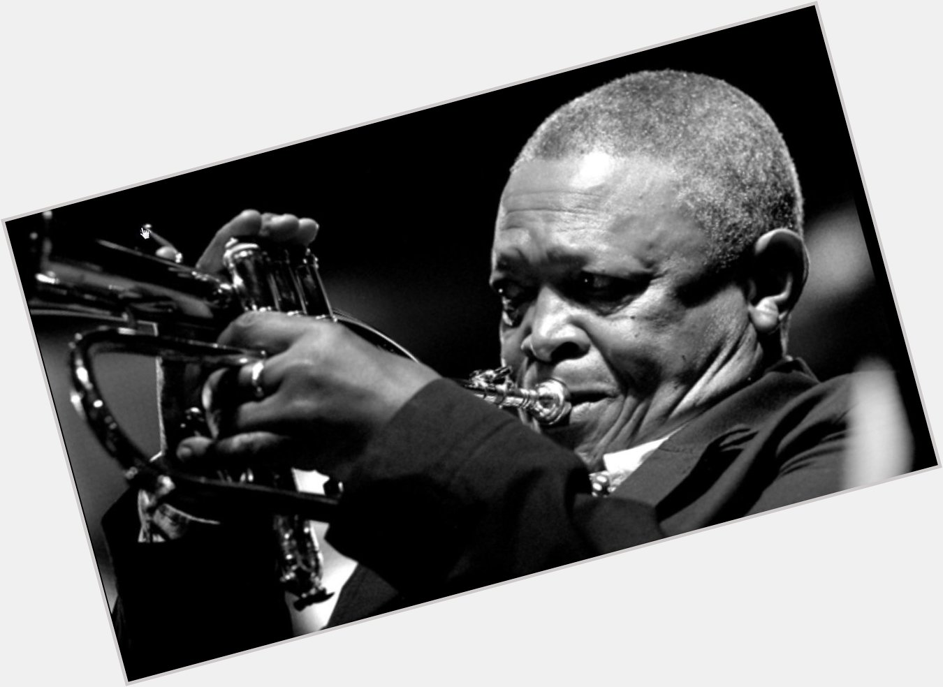 Happy Birthday Hugh Masekela!!
Hoy cumple 78 el trompetista sudafricano Hugh Masekela. 