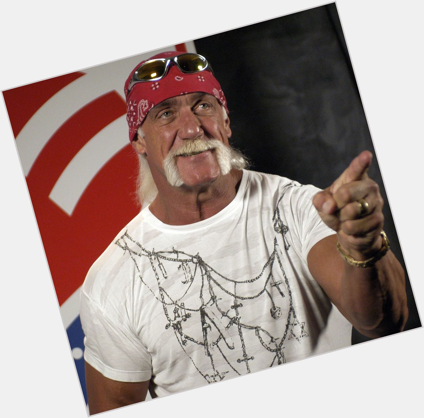 HAPPY BIRTHDAY!  If it\s your birthday today, you are sharing it with Hulk Hogan.  Have an amazing day :-) 