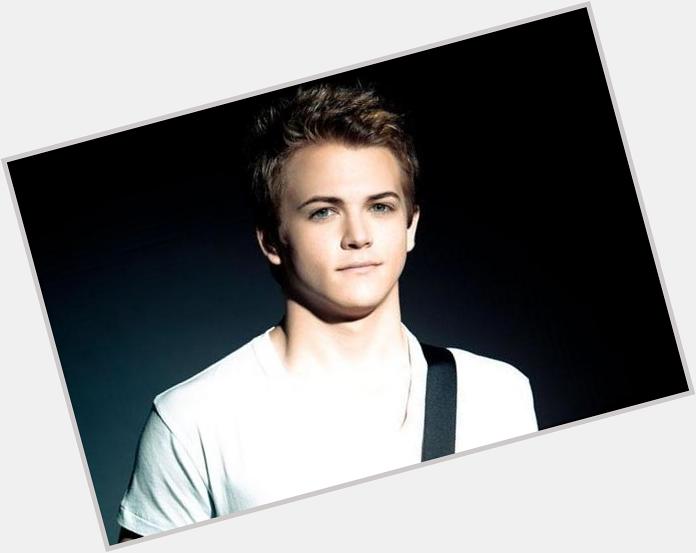 Happy belated bday to Hunter Hayes!  He turned 23 yesterday!  Rog/Harriet 