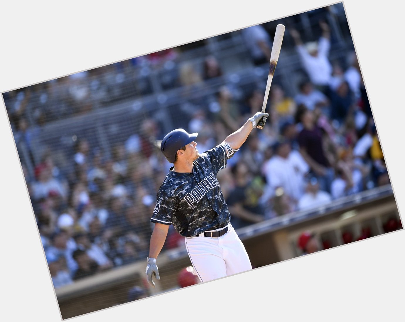 Padres: it s time to celebrate. 

Happy birthday, Hunter_Renfroe!  