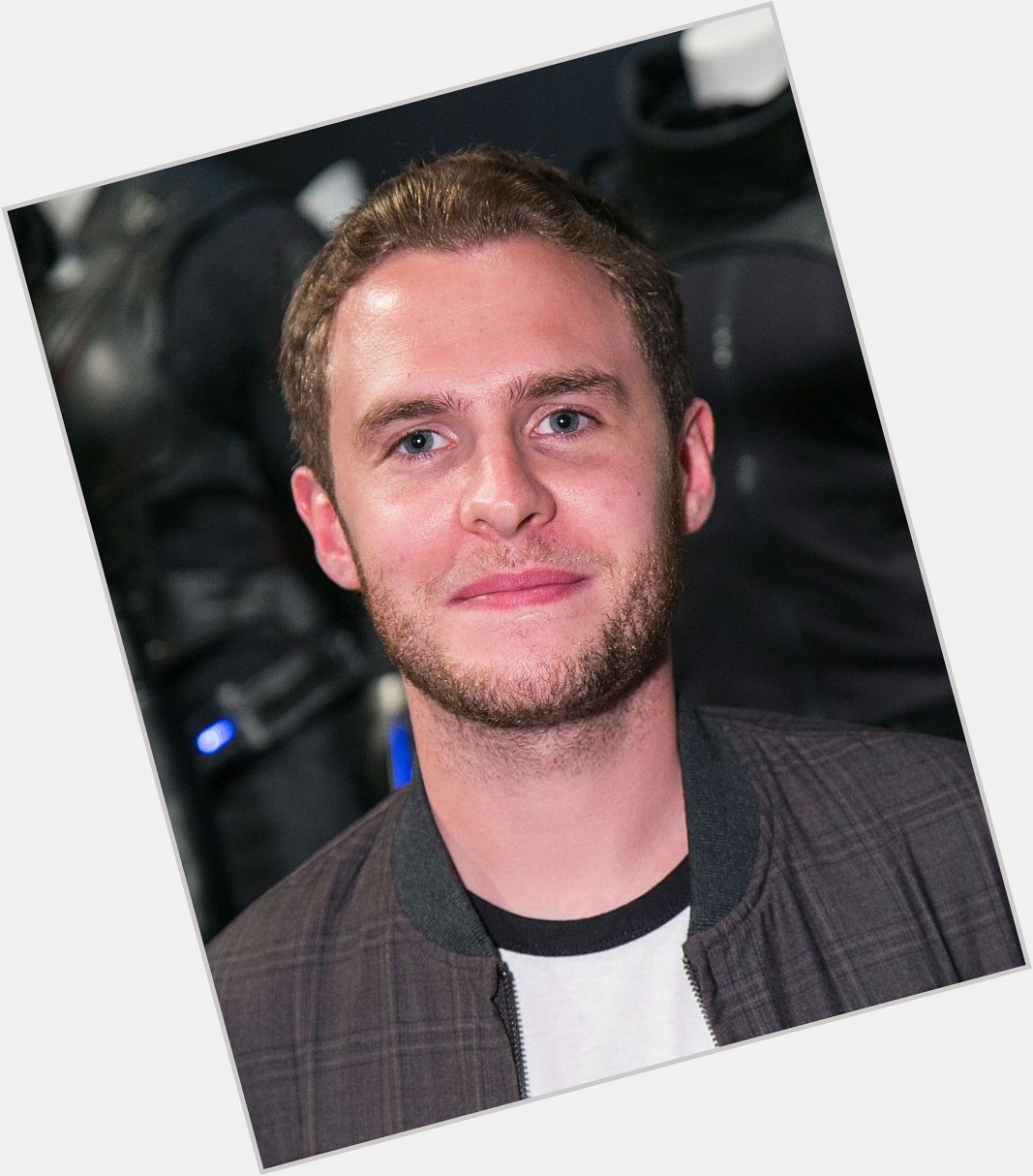 Happy birthday to Iain De Caestecker, the most wonderful man and actor out there!!! 