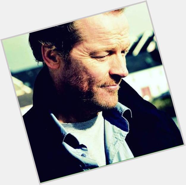 Happy Birthday, Iain Glen. You don\t look a day over 30. 