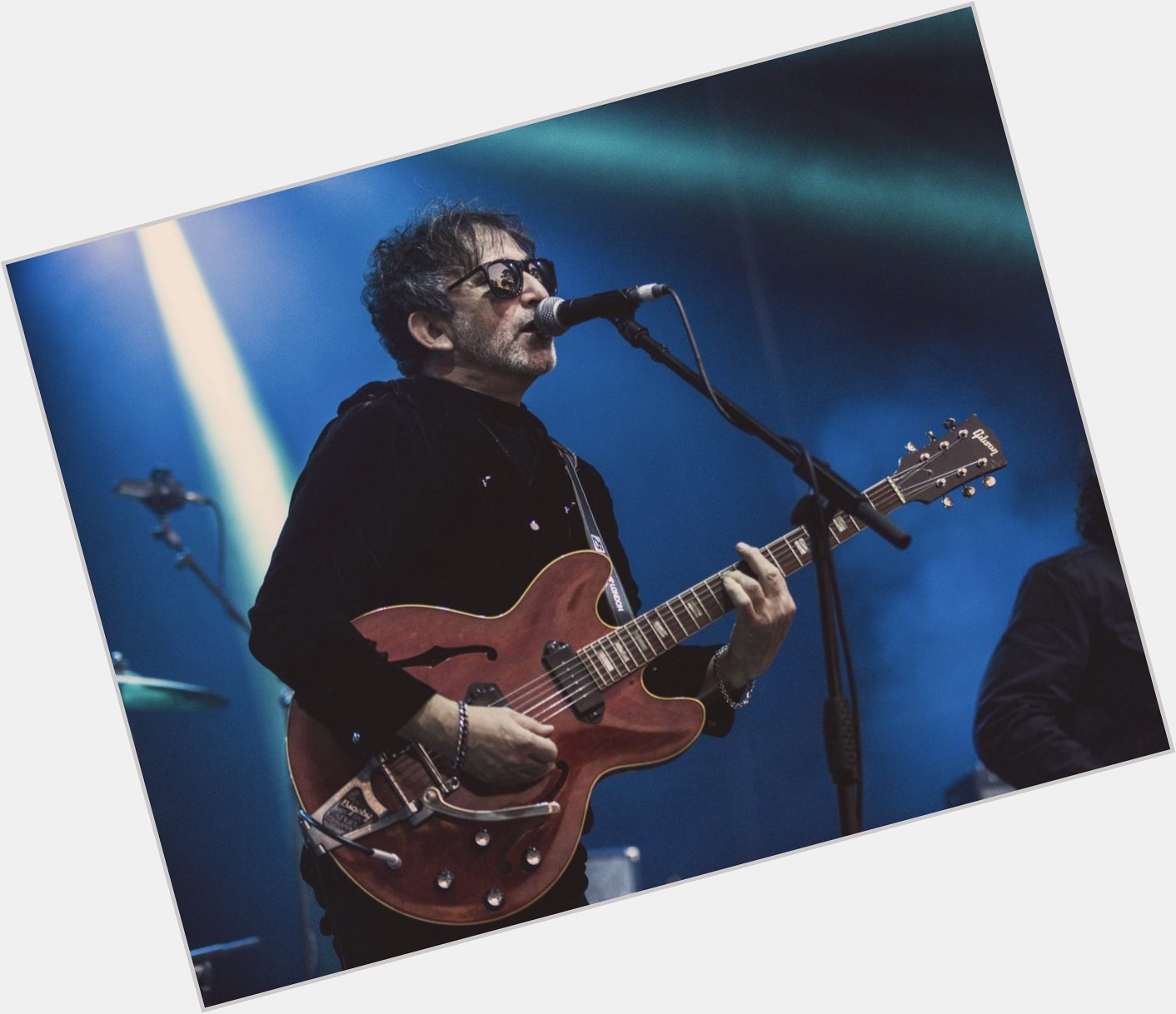 Happy birthday wishes today to Lightning Seeds frontman/producer extraordinaire, Ian Broudie. 