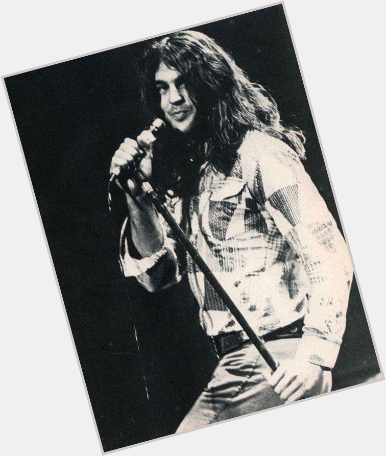 Happy 77th birthday to the great Ian Gillan, who was born on this day in 1945. 