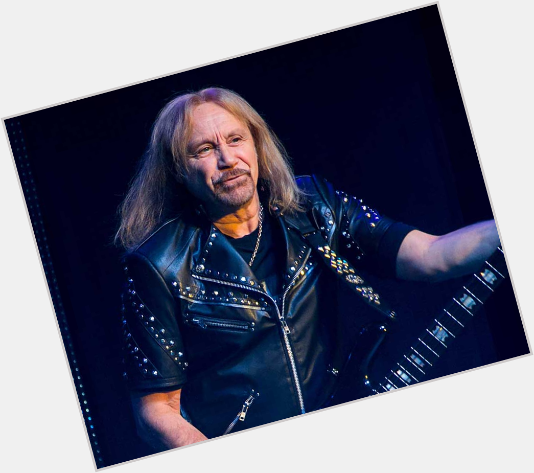 Happy 71 birthday to the amazing Judas Priest bassist Ian Hill! 