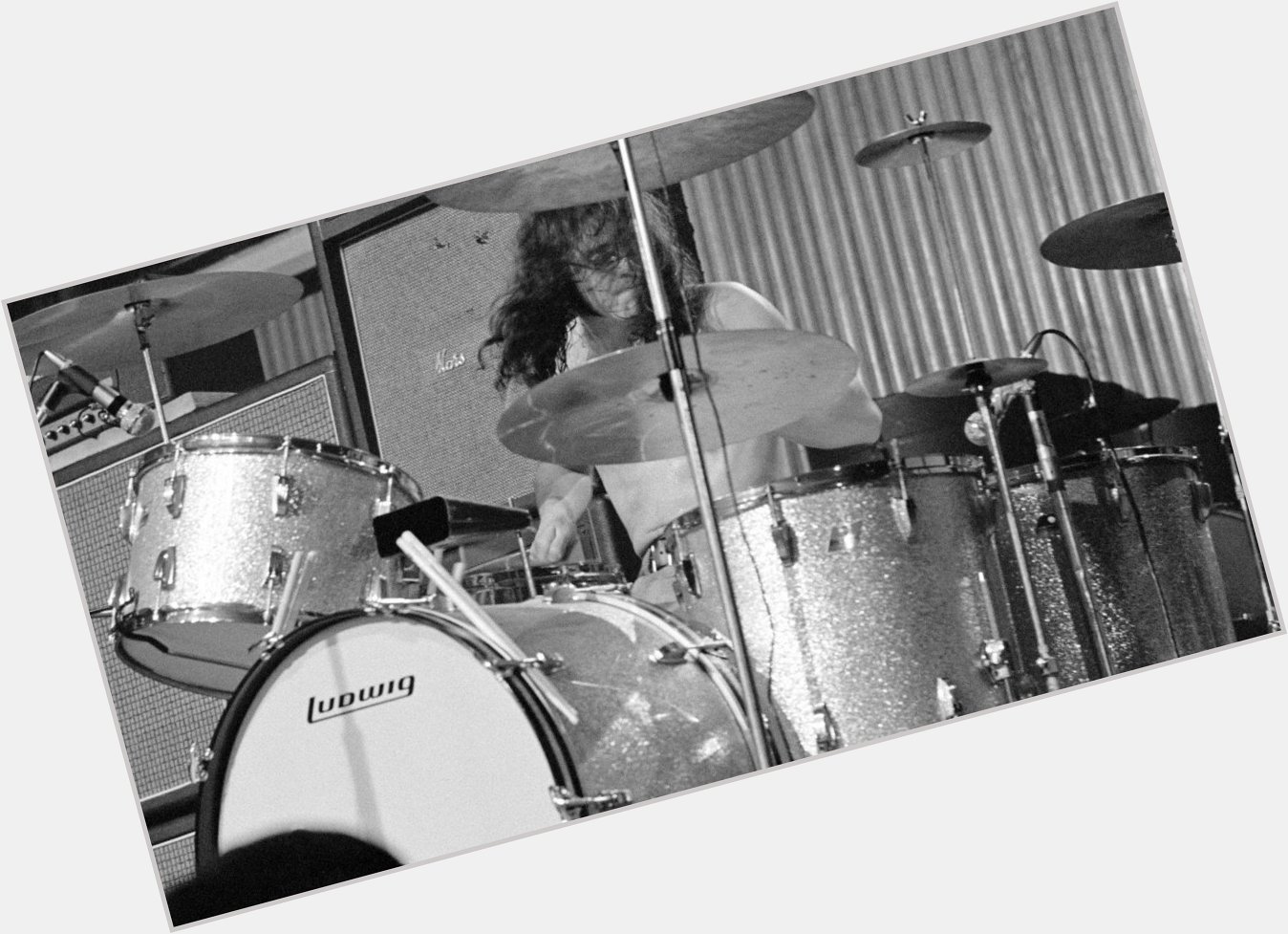 Happy birthday, Ian Paice, great drummer. 