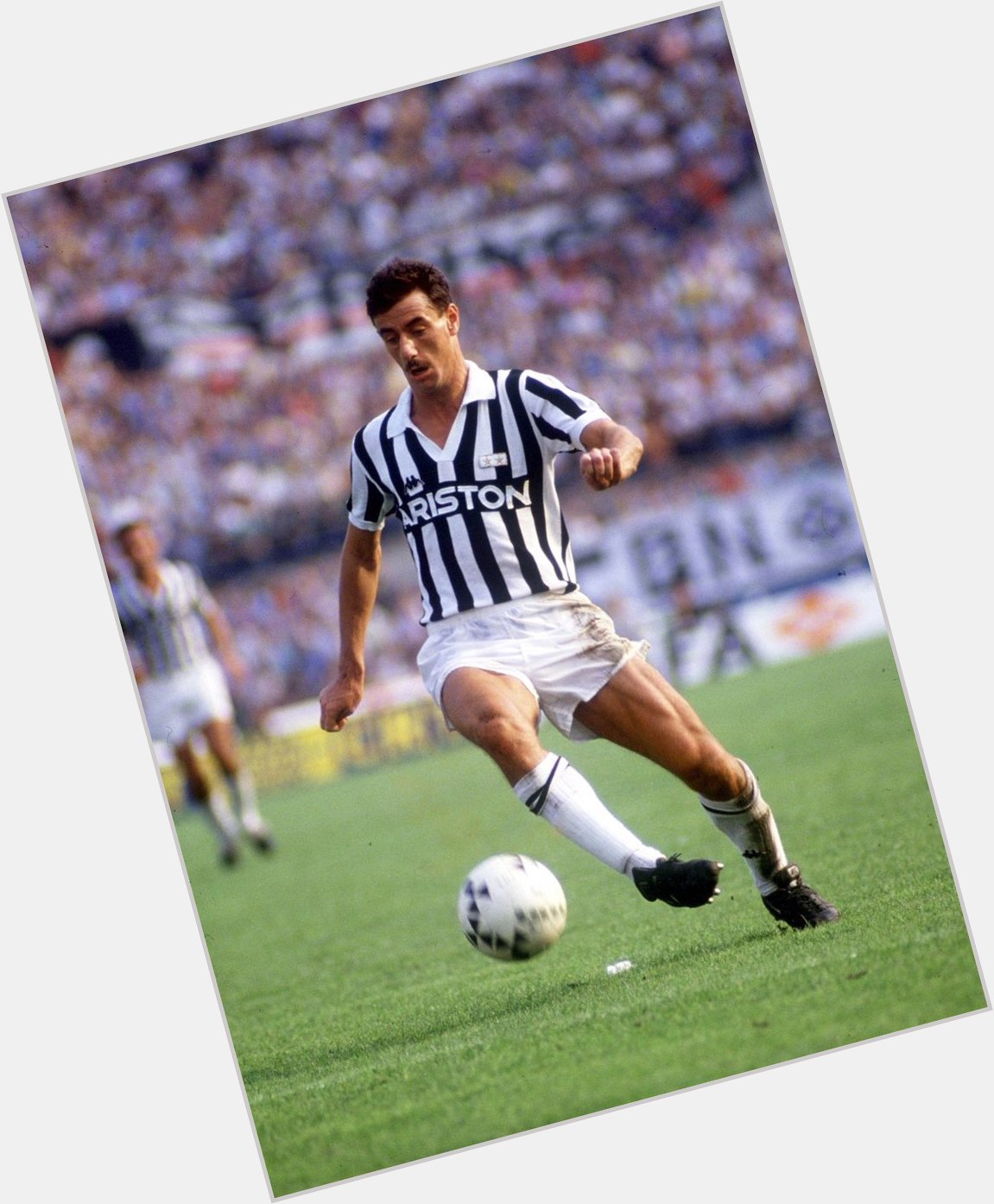 Happy birthday to former Juventus striker Ian Rush, who turns 56 today.

Games: 40
Goals: 13 