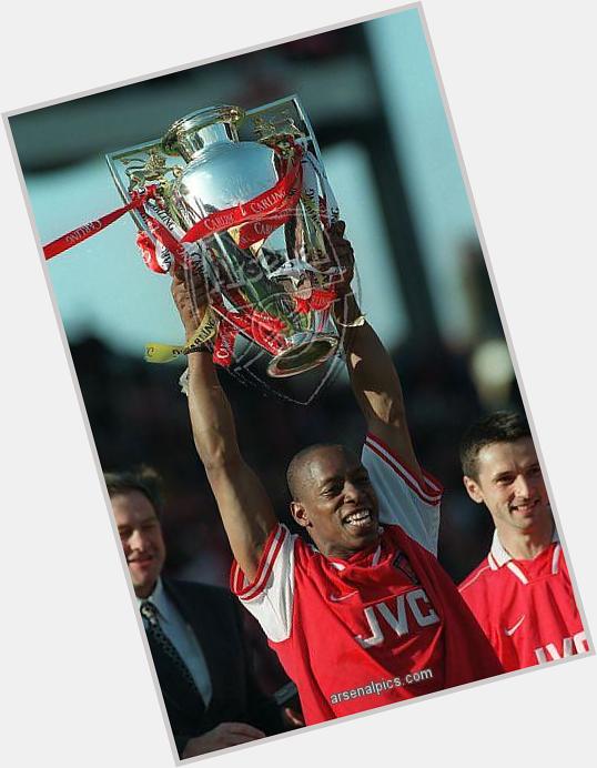 Happy birthday to a Legend, Ian Wright! A prolific goalscorer! He scored 185 goals in 288 games for Arsenal. 