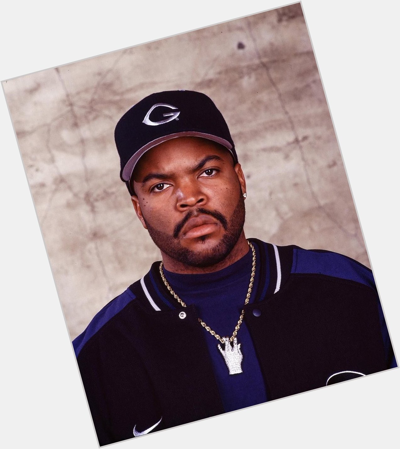 Happy birthday to the legend Ice Cube What s your favorite song from him? 
