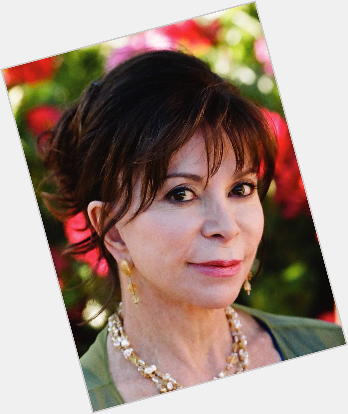  Happy Birthday, Isabel Allende! Admire her, love her works!     