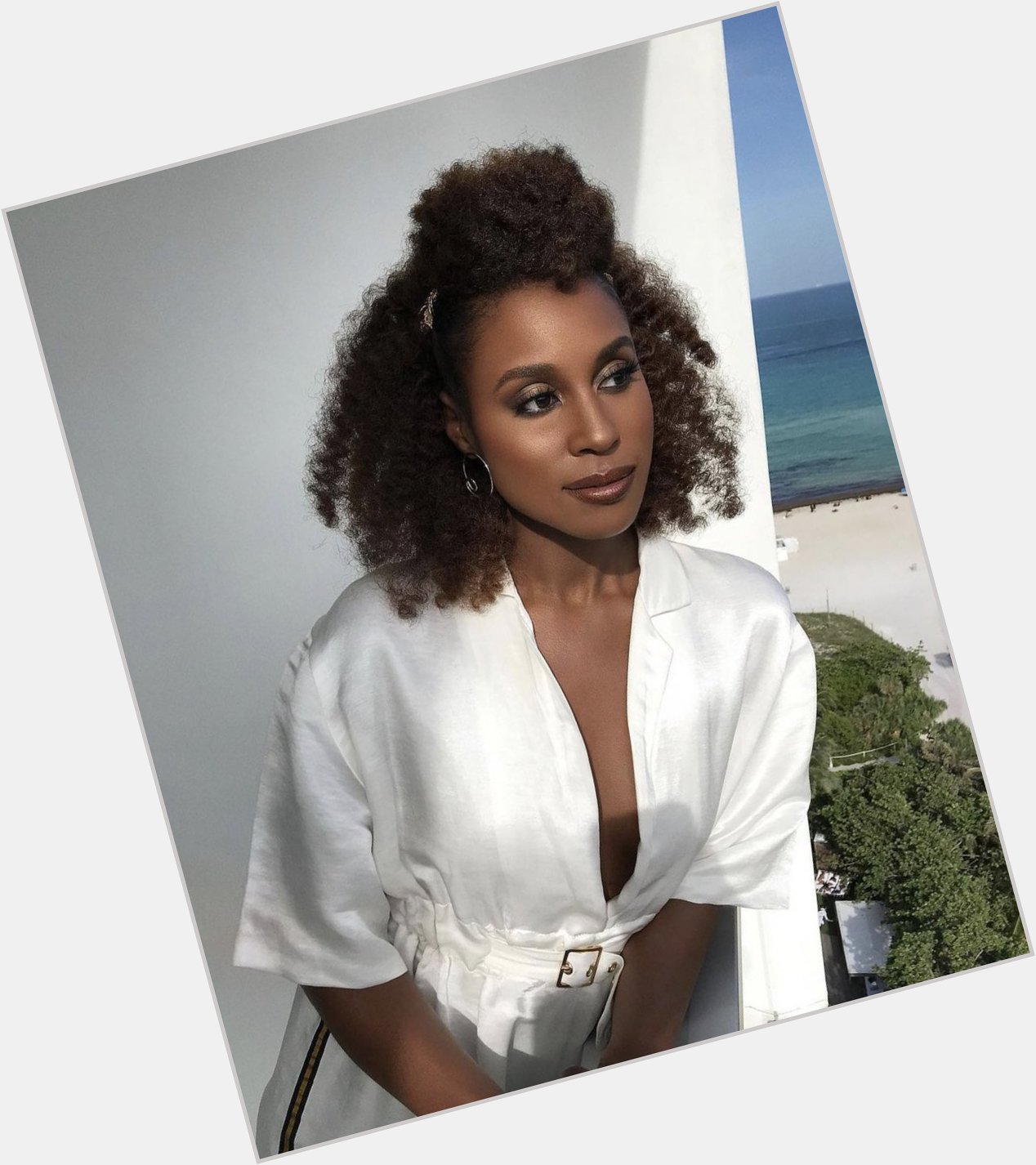 Issa Rae is my wedding hair inspiration model. 

Happy birthday and big love to her  