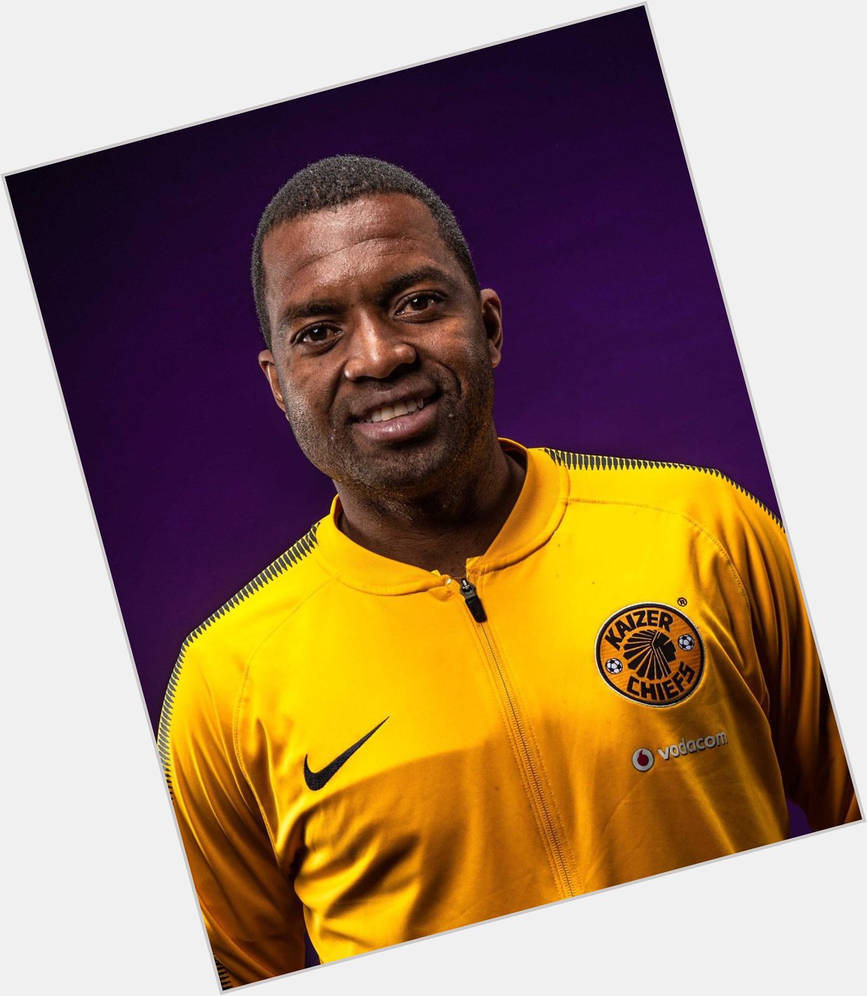 Guys lare Itumeleng Khune is turning 32 years today? Maar legale happy birthday.        