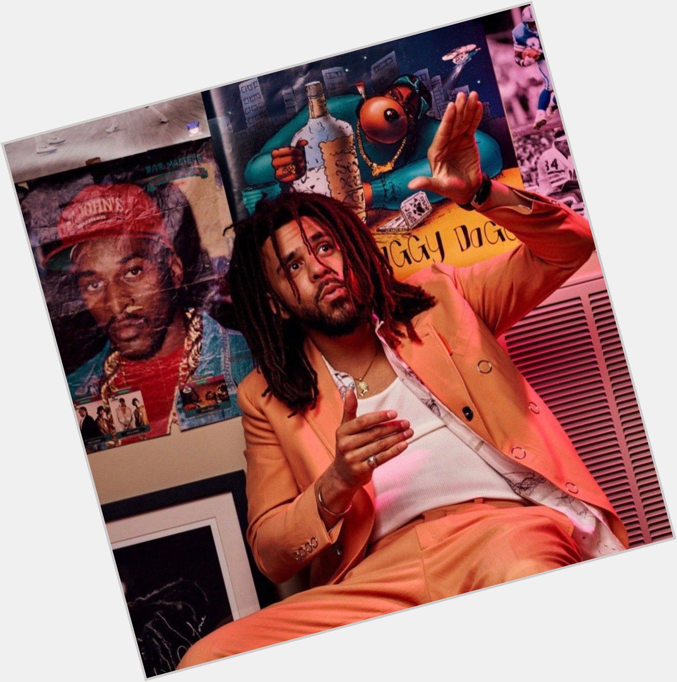 HAPPY BIRTHDAY TO GHE GREATEST RAPPER ALIVE  What s one of your favourite J. Cole songs? 