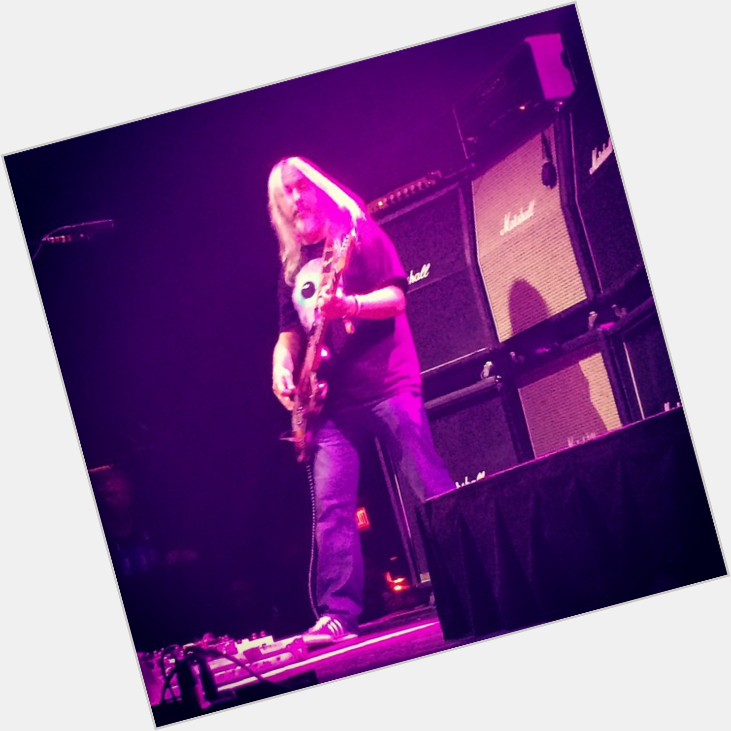 Happy birthday to J.Mascis of Loved having them here to close out  last month. 