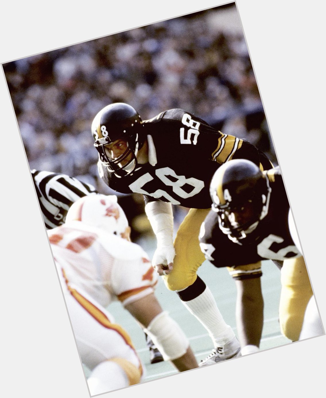 The most feared linebacker in Happy birthday to former LB Jack Lambert. 