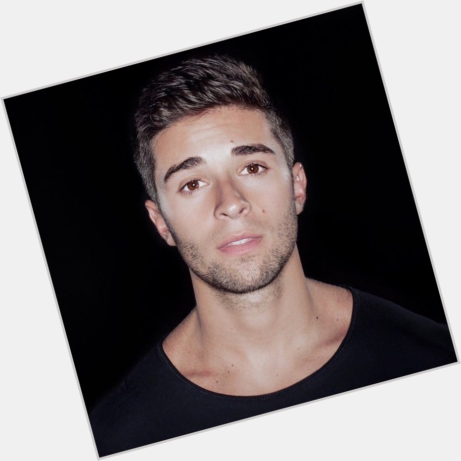 Happy birthday to my favorite rapper, Jake Miller. I love your songs so much, happy 23!    