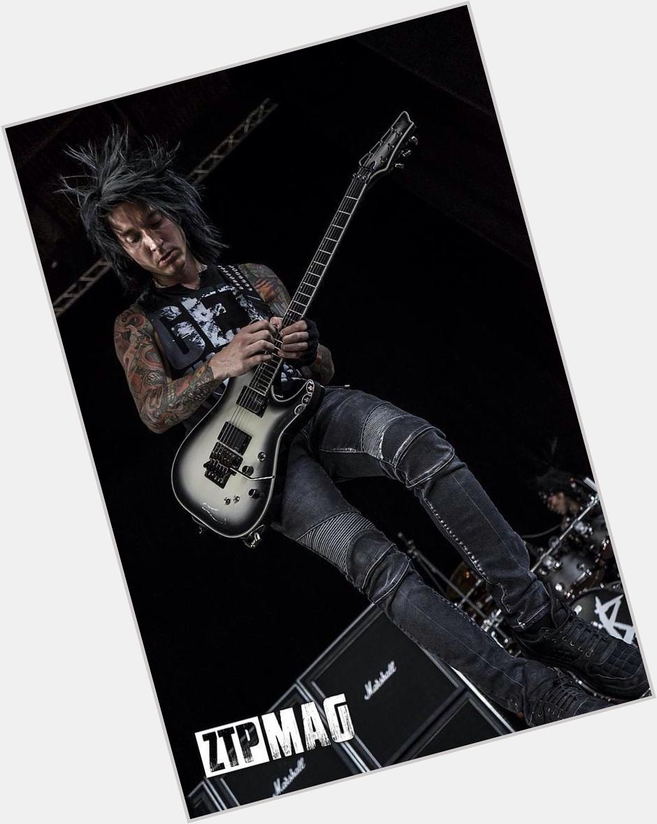 Today is the birthday of one of the best guitarist of the world. HAPPY BIRTHDAY JAKE PITTS   