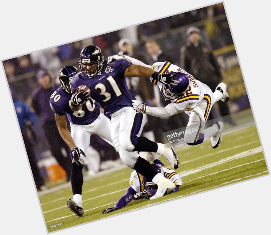 Happy Birthday to Jamal Lewis who turns 38 today 