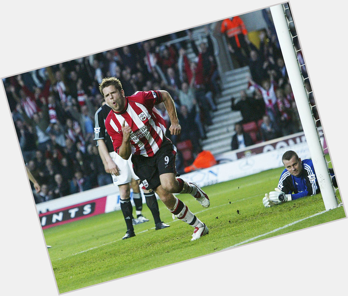 Happy birthday to former Southampton striker James Beattie, who is 4  5  today  