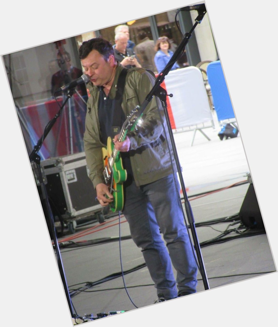 Happy birthday to my favourite Manic, James Dean Bradfield. Photo taken by me at The One Show. 