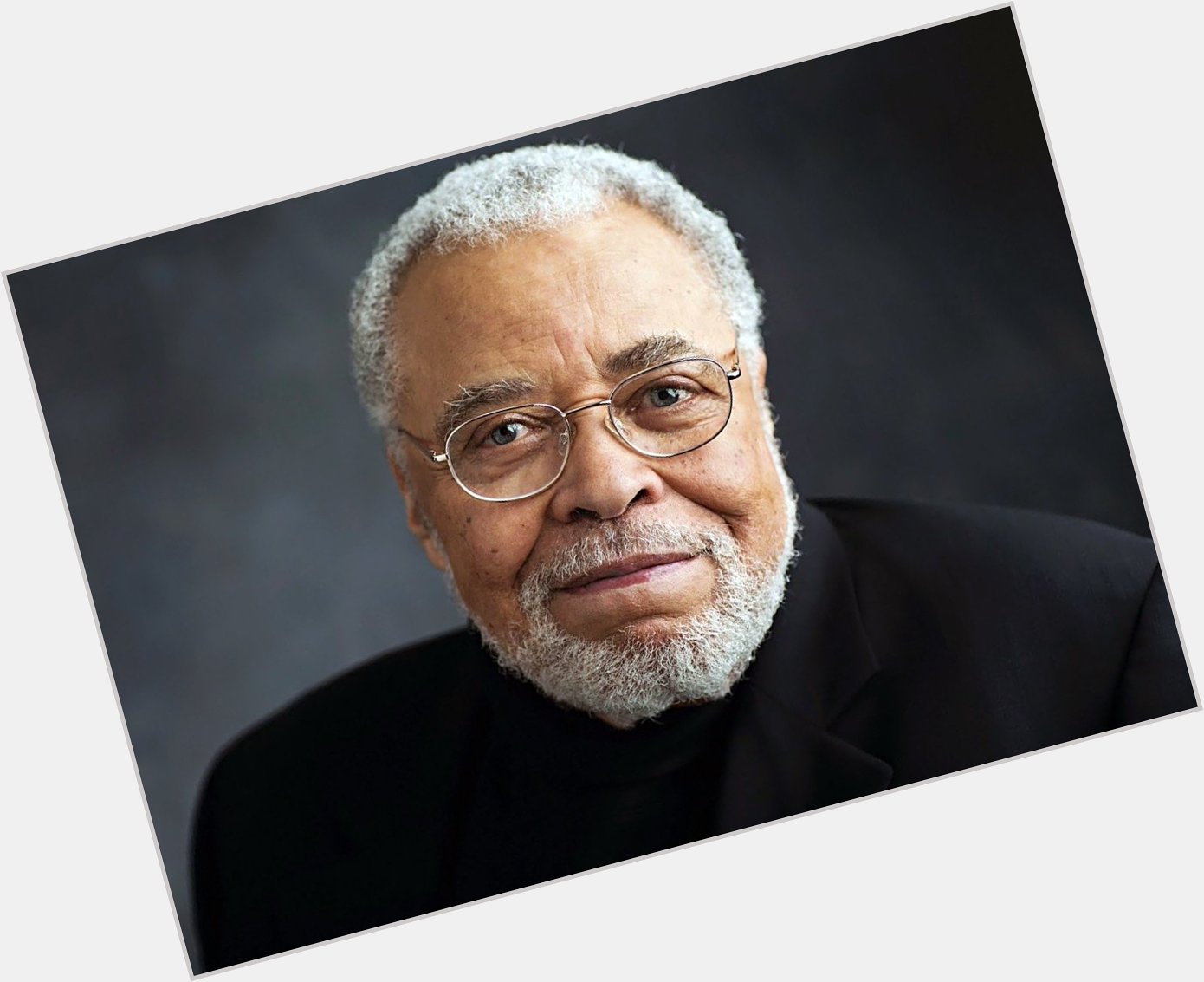 Happy Birthday mister James Earl Jones
The powerful voice of Darth Vader
May the Force be with you 