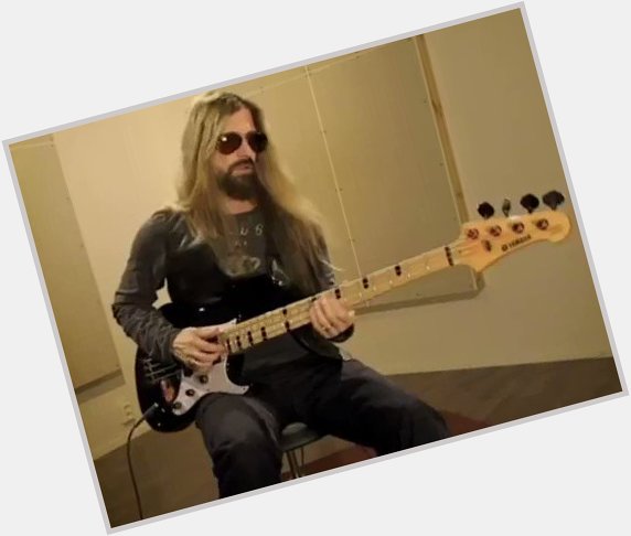 Happy Birthday to former Megadeth and White Lion bassist, James LoMenzo! 