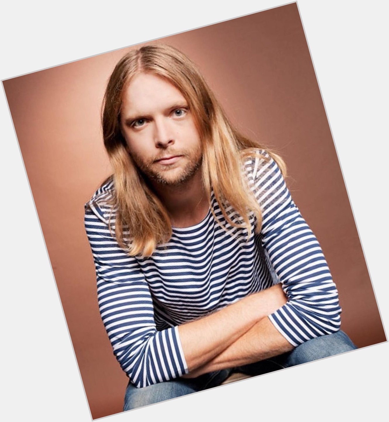 Happy birthday to James Valentine (Maroon 5), (October 5, 1978). 