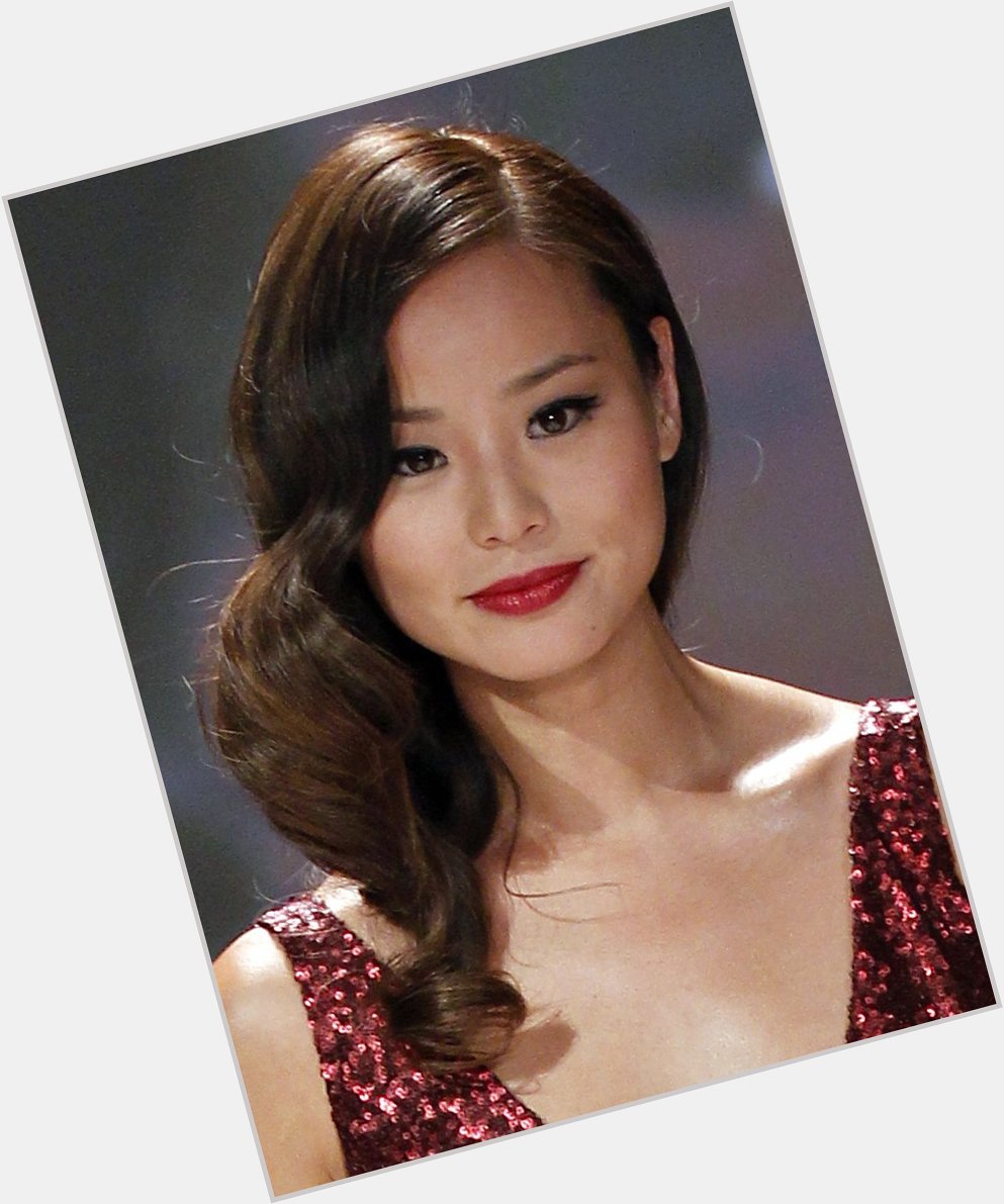 Happy Birthday to the ridiculously beautiful and talented Jamie Chung!!  