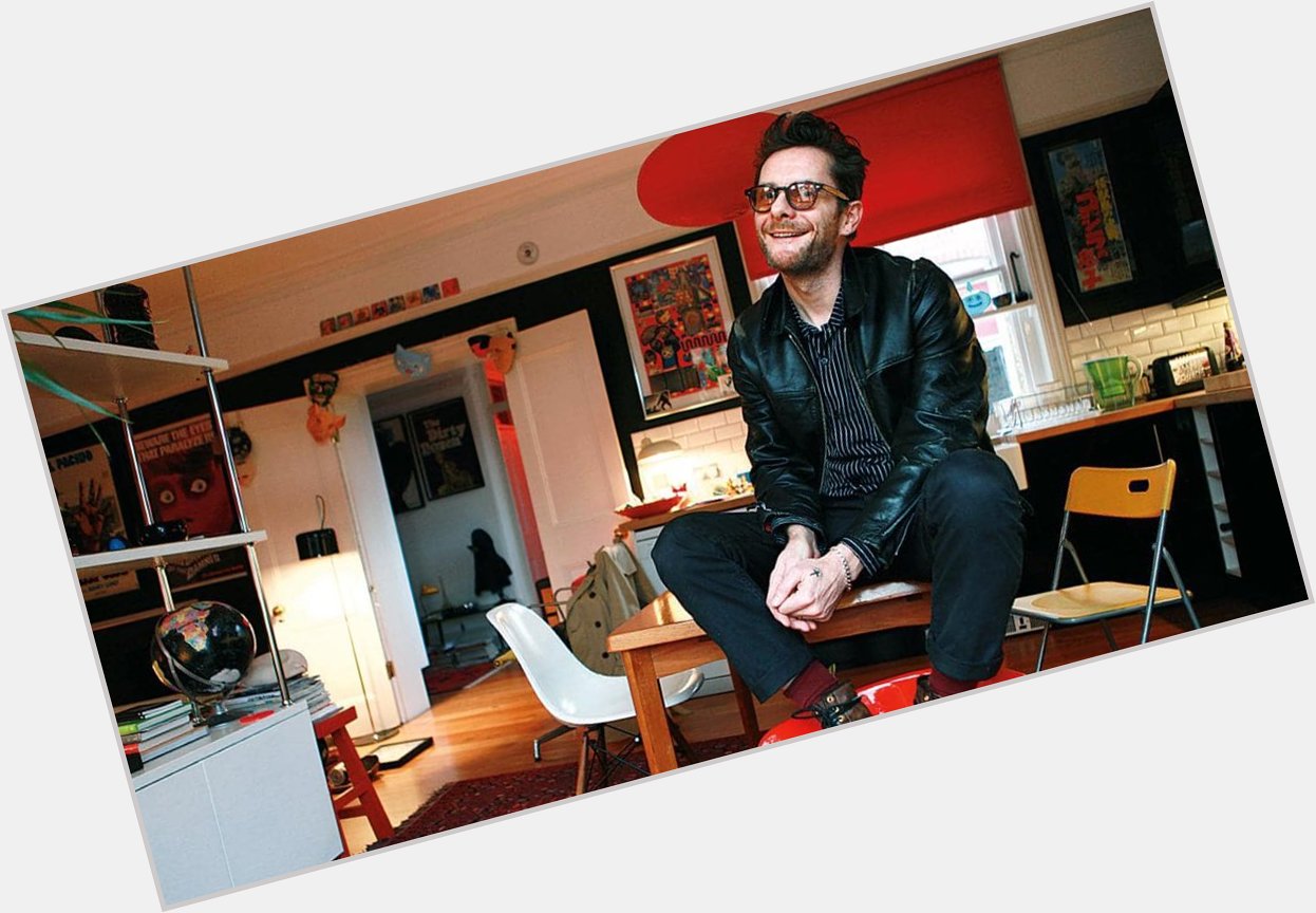 Happy birthday to the one and only Jamie Hewlett. Sometimes people forget that Gorillaz ain\t just Damon. 
