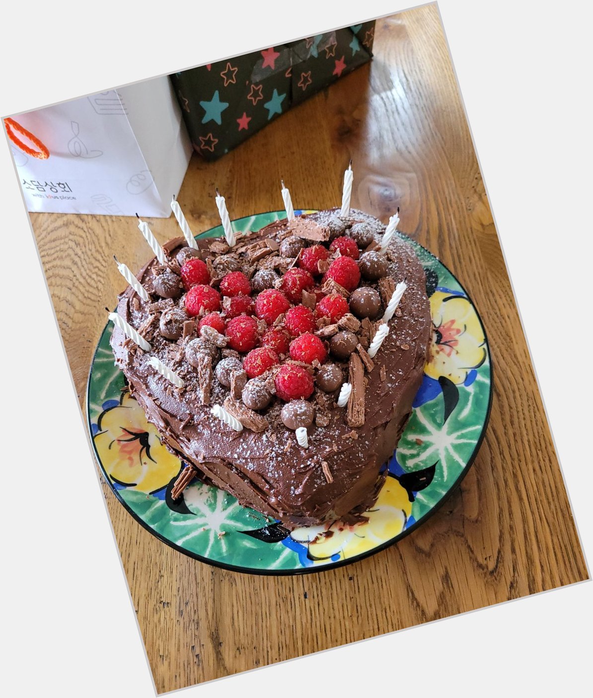 Happy birthday to Miss 14. Jamie Oliver\s choc orange birthday cake was da bomb. 